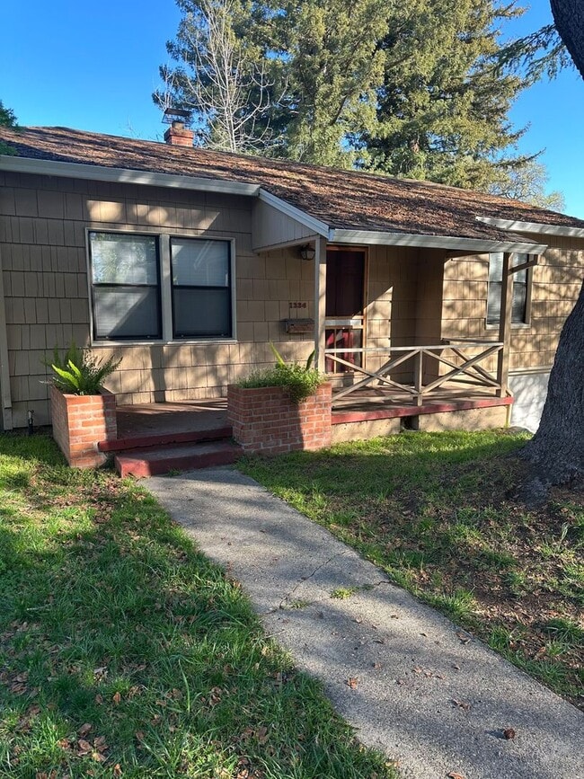 1334 High St in Auburn, CA - Building Photo - Building Photo