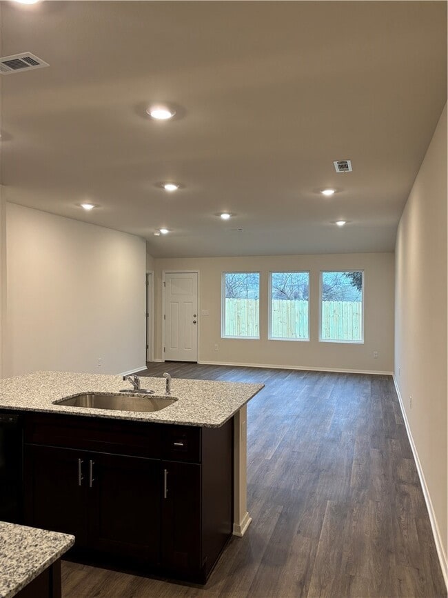 6608 NW Altus St in Bentonville, AR - Building Photo - Building Photo