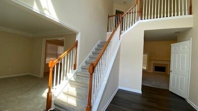 1445 Highland Oaks Way NE in Lawrenceville, GA - Building Photo - Building Photo