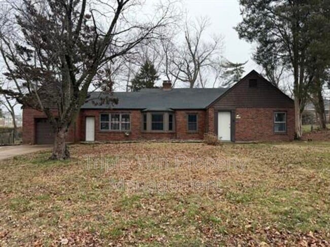 520 Hentschel Pl in Ferguson, MO - Building Photo - Building Photo