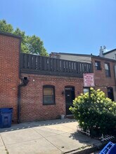 2400 Fleet St, Unit B in Baltimore, MD - Building Photo - Building Photo