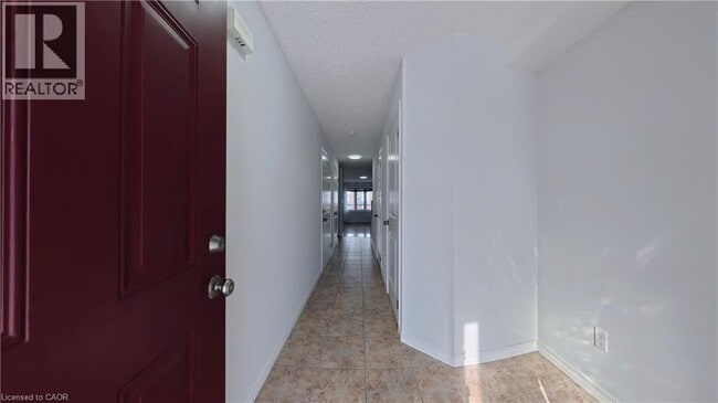 919 Zeller Crescent in Kitchener, ON - Building Photo - Building Photo