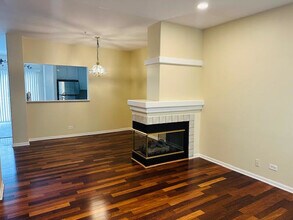 164 Lucerne Ct in Wheeling, IL - Building Photo - Building Photo