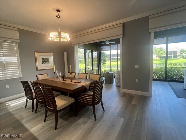 property at 817 Regency Reserve Cir