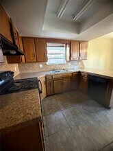 7301 Edenborough Dr in Oklahoma City, OK - Building Photo - Building Photo