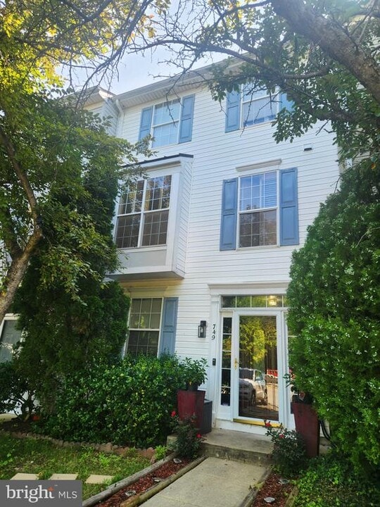749 Paldao Terrace in Hyattsville, MD - Building Photo