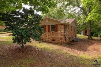 308 Juniper Rd in Warner Robins, GA - Building Photo - Building Photo
