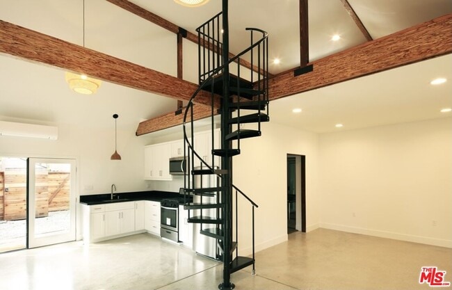 904 Monterey Rd in South Pasadena, CA - Building Photo - Building Photo