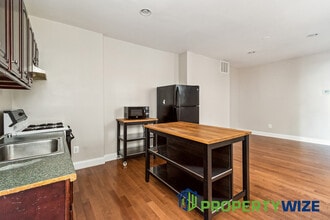 2010 E Baltimore St in Baltimore, MD - Building Photo - Building Photo