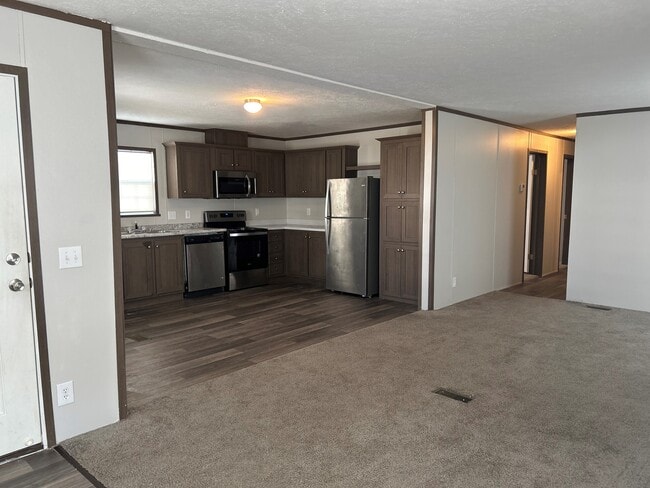 property at 60 Mockingbird Hill