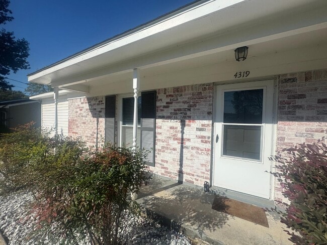 4319 Baywood Dr SW in Huntsville, AL - Building Photo - Building Photo