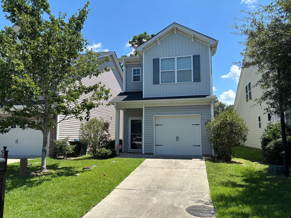 140 Harvest Glen Ln in West Columbia, SC - Foto de edificio
