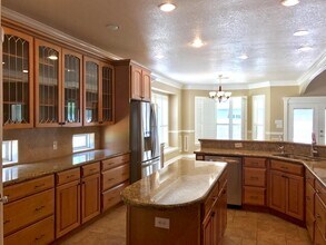 6811 FM 521 Rd in Rosharon, TX - Building Photo - Building Photo