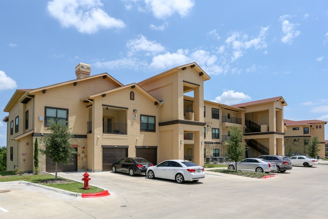 Creekside on Parmer Lane in Austin, TX - Foto de edificio - Building Photo