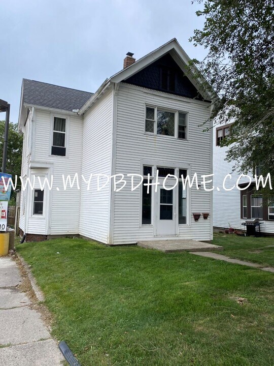 1434 St Joseph Blvd-Unit -Floor 1 in Fort Wayne, IN - Building Photo