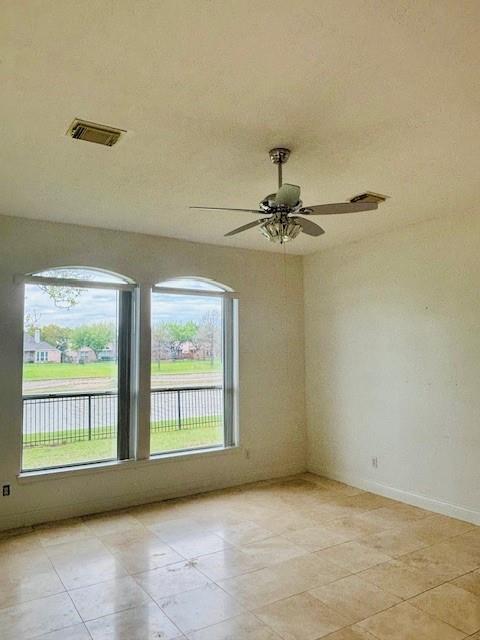 12423 Shady Downs Dr in Houston, TX - Building Photo