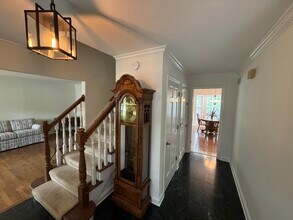 825 Biltmore Ct in Naperville, IL - Building Photo - Building Photo