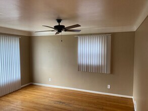 24924 Wilmot Ave in Eastpointe, MI - Building Photo - Building Photo