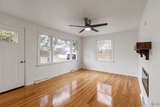 27 Mcpherson St in New York Mills, NY - Building Photo - Building Photo