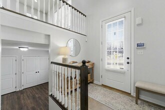 200 Venango Trl in Mars, PA - Foto de edificio - Building Photo