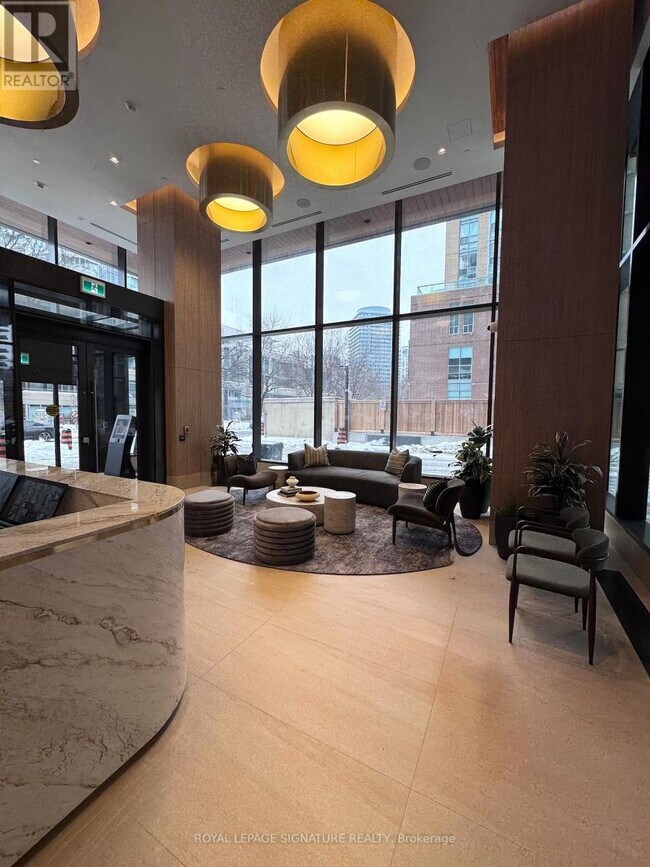 36 Olive Ave in Toronto, ON - Building Photo - Building Photo