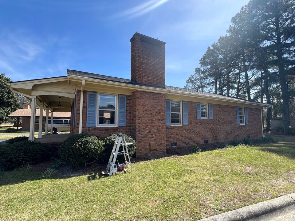 4948 Plain View Hwy in Dunn, NC - Building Photo