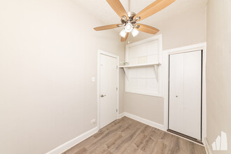 1446 W Lexington St, Unit G in Chicago, IL - Building Photo - Building Photo