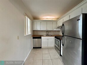 378 Durham Cir in Deerfield Beach, FL - Building Photo - Building Photo