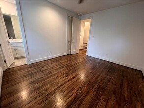 1535 W 24th St in Houston, TX - Foto de edificio - Building Photo