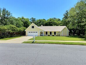 118 Linnet Dr in Ocean Springs, MS - Building Photo - Building Photo