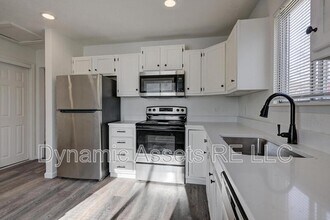 1902 John F Kennedy St in Pittsburg, KS - Building Photo - Building Photo