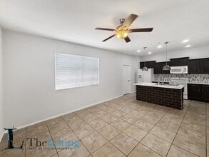 11174 Savannah Landing Cir in Orlando, FL - Foto de edificio - Building Photo