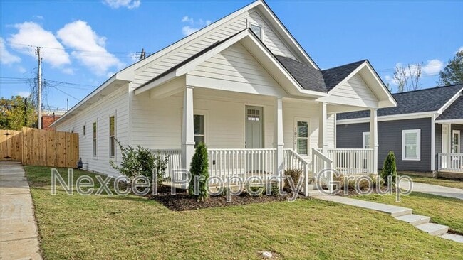 1072 Bruce St in Memphis, TN - Building Photo - Building Photo