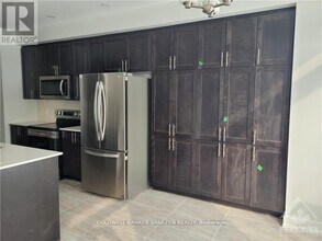 22 Nettle Cres in Ottawa, ON - Building Photo - Building Photo