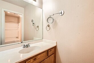 1611 Cinnamon Path in Austin, TX - Building Photo - Building Photo