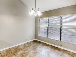 439 E Springtree Way in Lake Mary, FL - Building Photo - Building Photo
