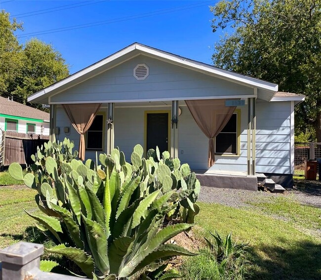 property at 1131 Ebert Ave