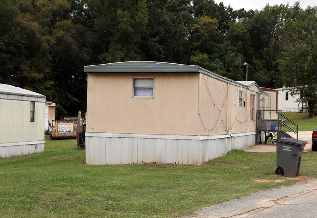 Countryside Estates Mobile Home Park in Greenville, SC - Foto de edificio - Building Photo