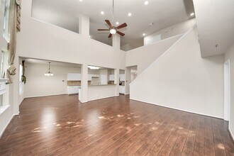 11451 Ashford Willow in Sugar Land, TX - Building Photo - Building Photo