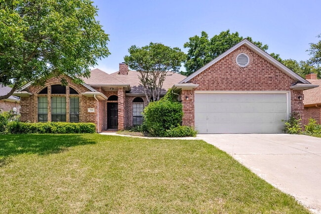 752 Bryan Dr