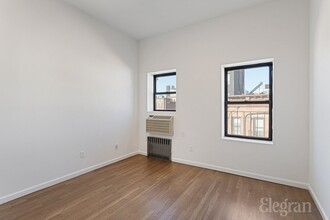 164 Orchard St in New York, NY - Building Photo - Building Photo