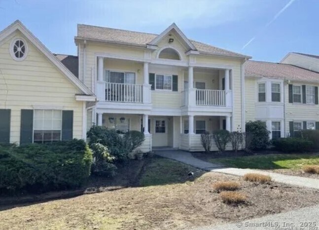 132 North St in Groton, CT - Building Photo