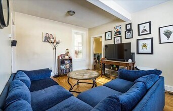 521 Bay St, Unit A in St. Paul, MN - Foto de edificio - Building Photo