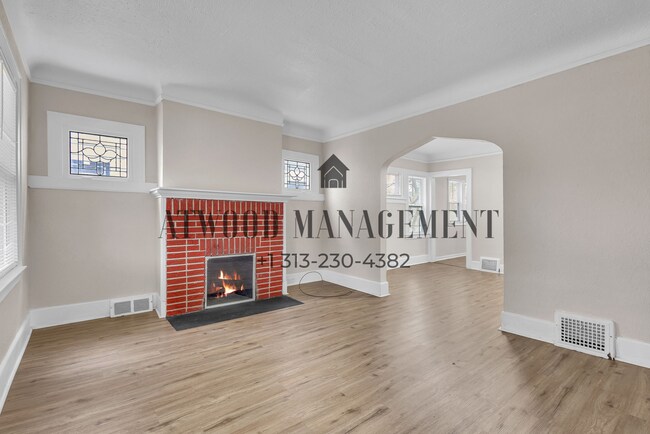 This beautifully updated 3-bedroom, 1-bath single-family home is ready for move-in! in Detroit, MI - Building Photo - Building Photo