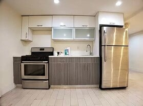 98 Harman St, Unit 1 in Brooklyn, NY - Building Photo