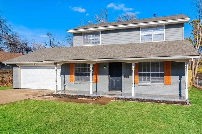 property at 929 W Idylwild Dr