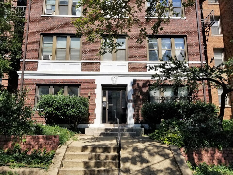 1919 19th St NW in Washington, DC - Foto de edificio