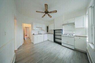 37 Jefferson St, Unit 1 in Cambridge, MA - Building Photo - Building Photo