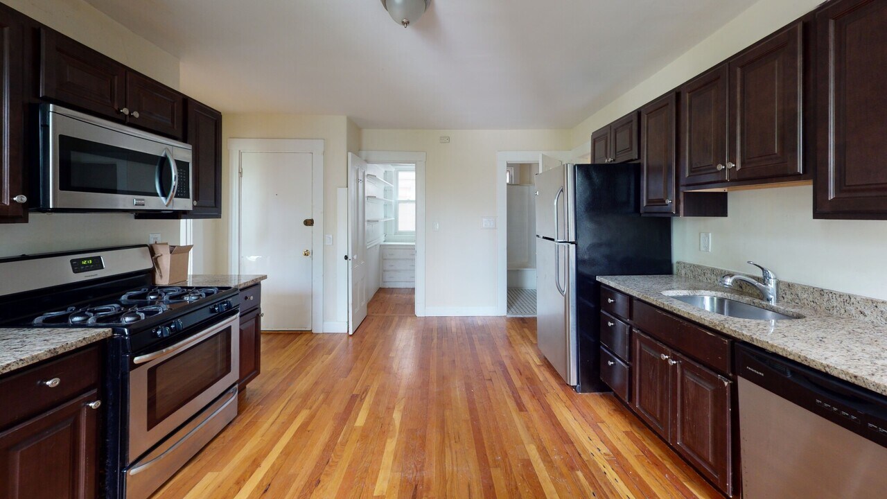 74 Saint Rose St, Unit 2 in Boston, MA - Building Photo