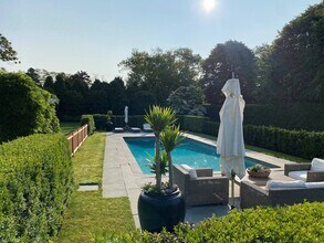 176 Sayre's Path in Wainscott, NY - Building Photo - Building Photo
